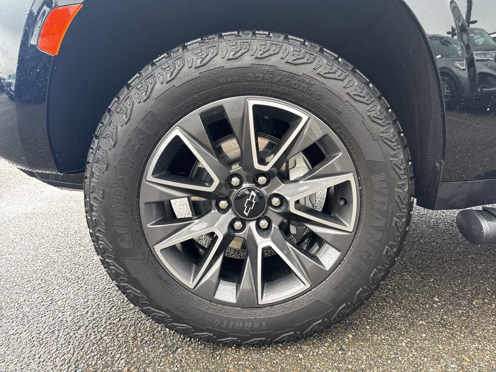 Used 2023 Chevrolet Tahoe Z71 w/ Z71 Off-Road Package image 27