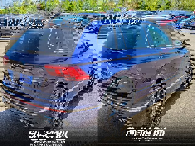 Used 2022 Volkswagen Tiguan SEL R-Line image 7