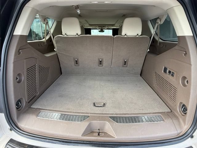 Used 2021 GMC Yukon XL Denali w/ Denali Premium Package RWD image 18