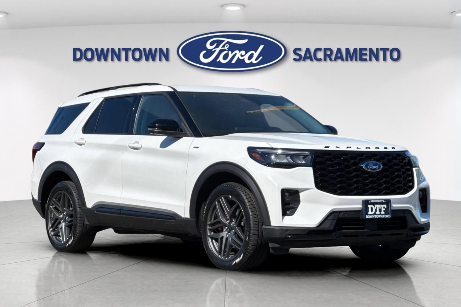 Certified 2025 Ford Explorer ST-Line w/ ST-Line Street Pack AWD/4WD image 11