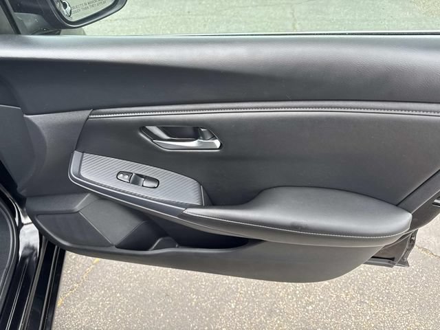 Used 2023 Nissan Sentra SV FWD image 34