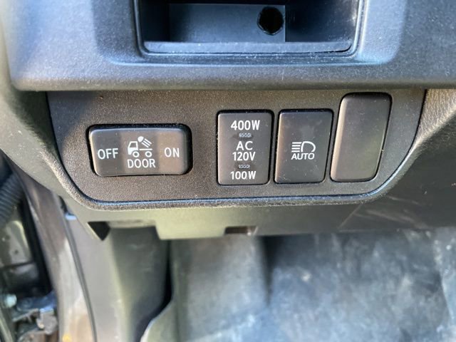 Used 2019 Toyota Tacoma TRD Off-Road image 18