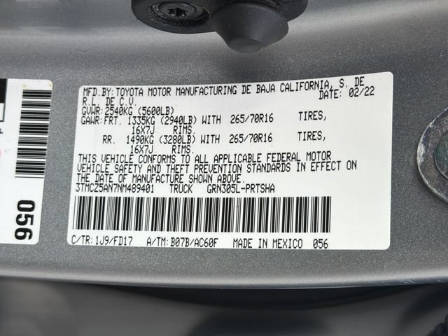 Used 2022 Toyota Tacoma TRD Off-Road w/ Technology Package AWD/4WD image 33
