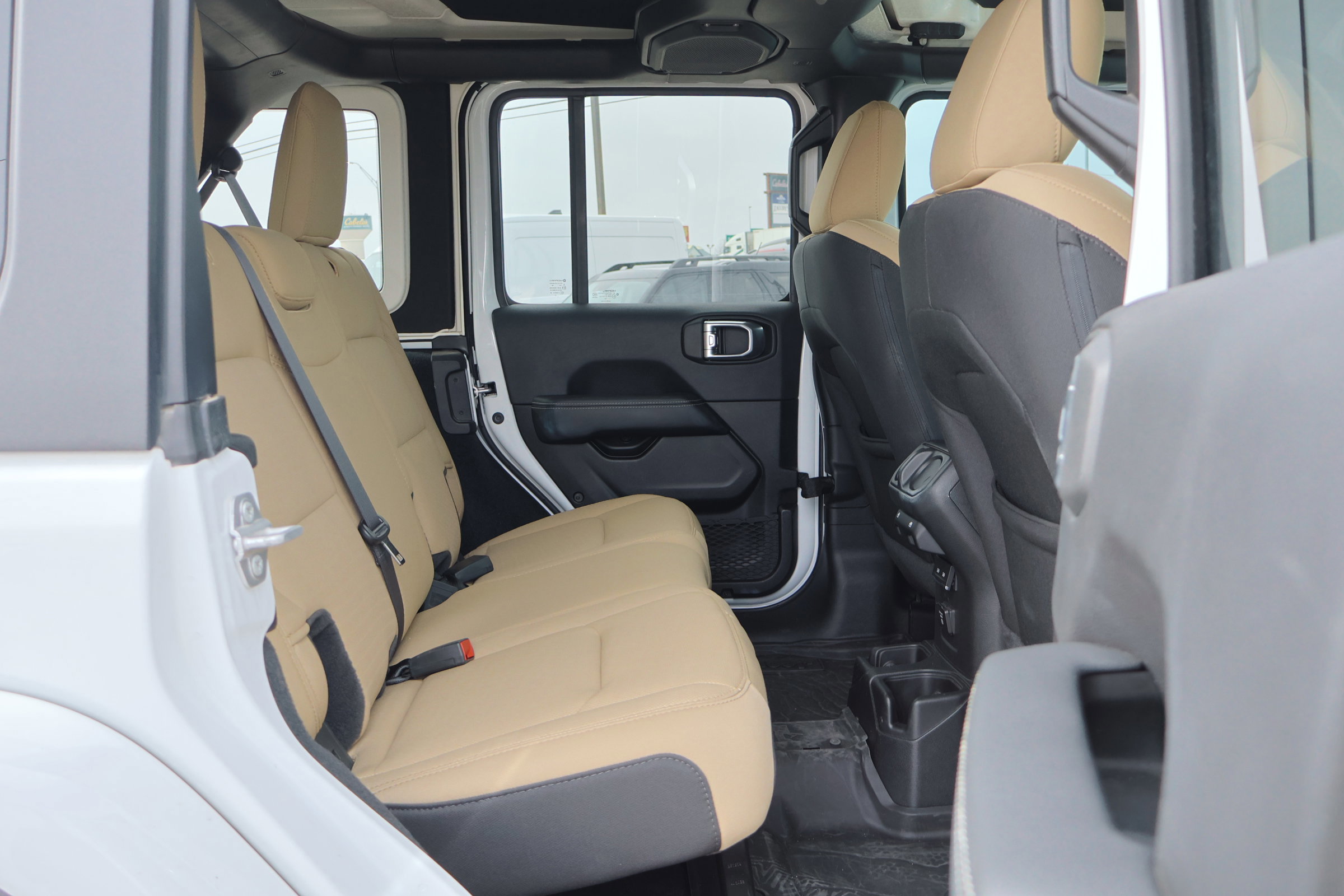 Used 2023 Jeep Wrangler Sahara w/ LED Lighting Group image 32