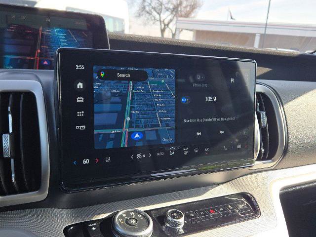 Certified 2025 Ford Expedition Active AWD/4WD image 33