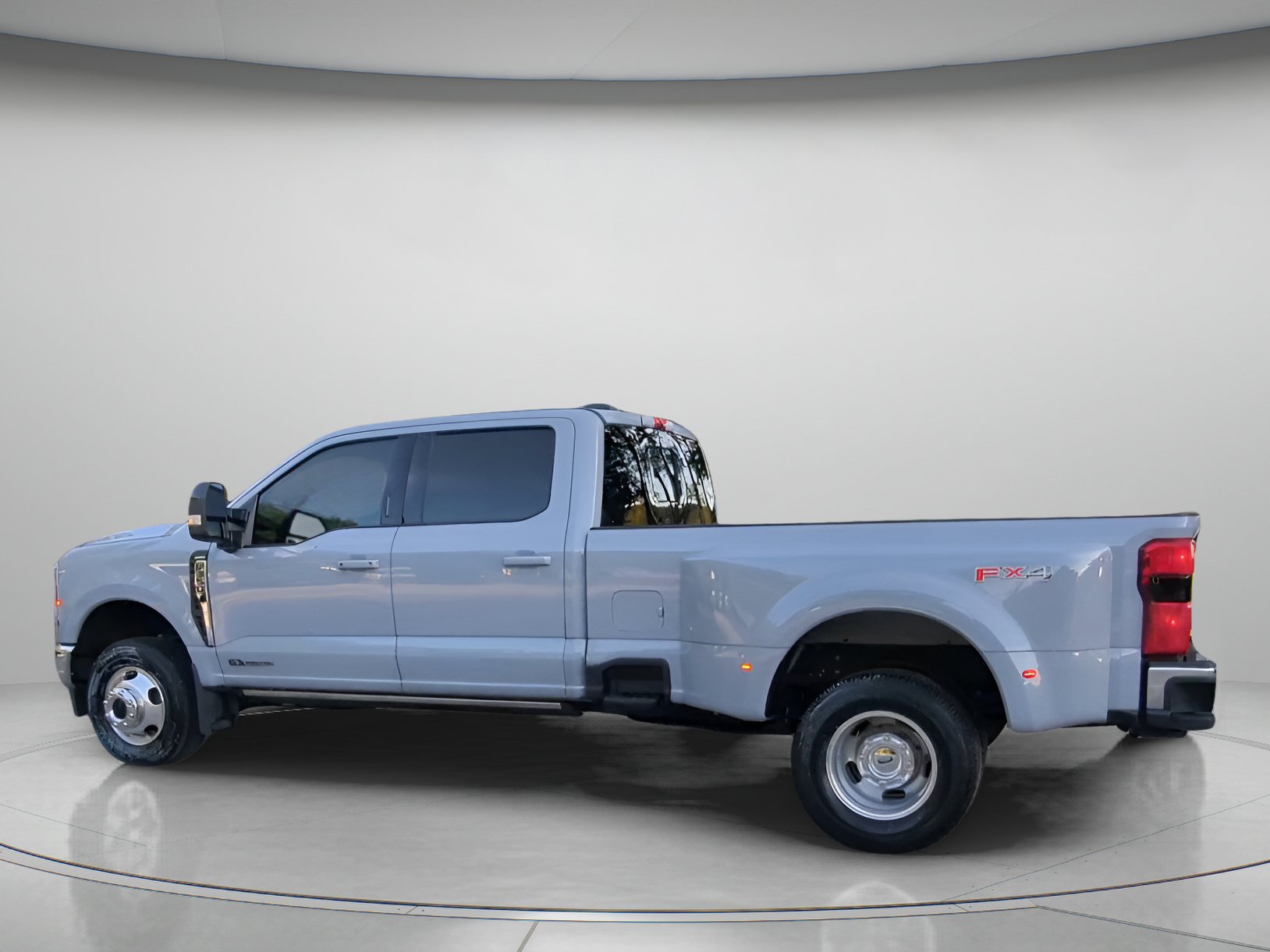 Certified 2024 Ford F350 Lariat w/ Lariat Ultimate Package AWD/4WD image 20