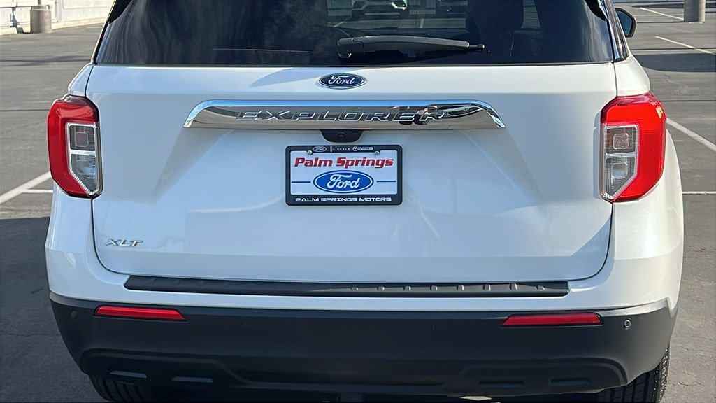 Certified 2023 Ford Explorer XLT RWD image 6