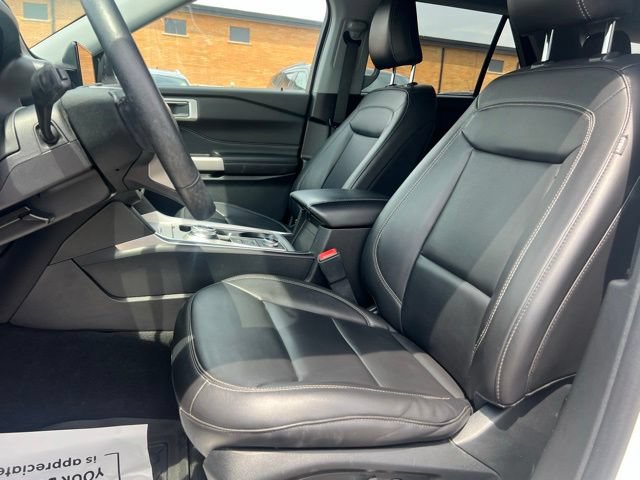 Certified 2023 Ford Explorer XLT w/ Equipment Group 202A AWD/4WD image 17