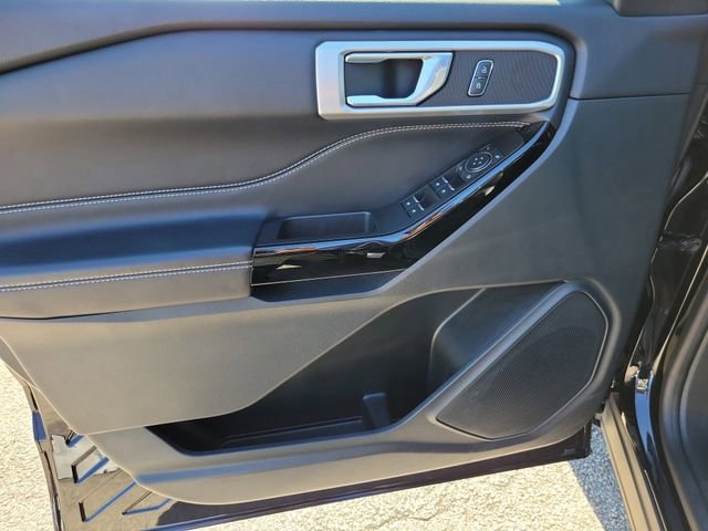 Certified 2022 Ford Explorer ST image 17