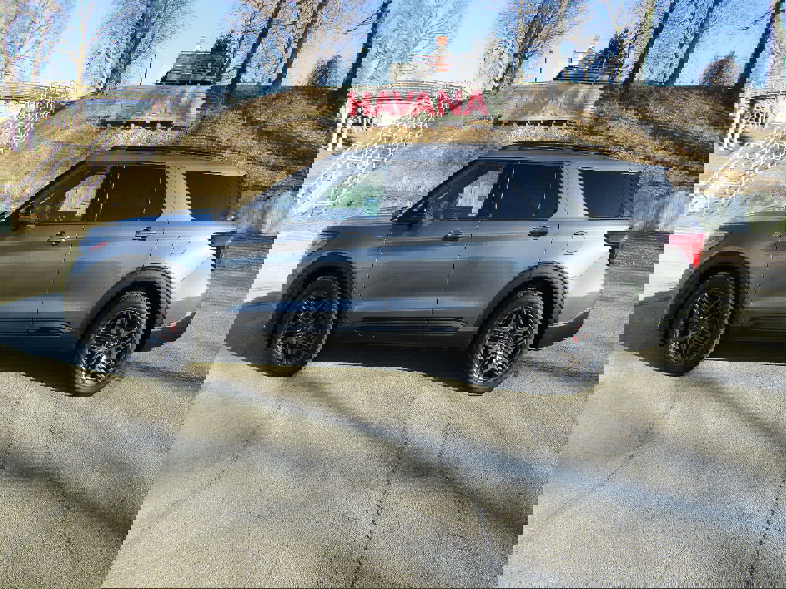 Certified 2025 Ford Explorer ST-Line w/ Premium Package image 1