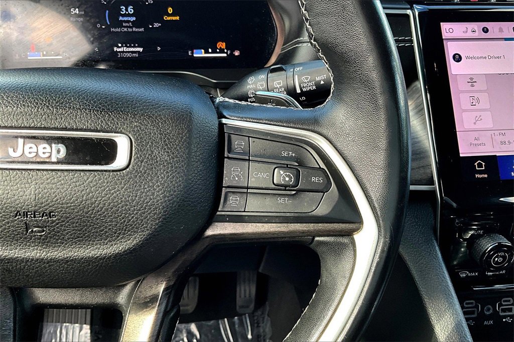 Used 2022 Jeep Grand Cherokee L Limited image 18