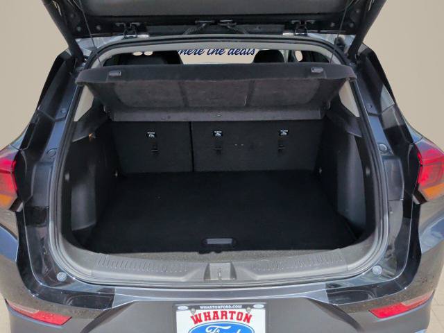 Used 2021 Buick Encore GX Essence FWD image 16