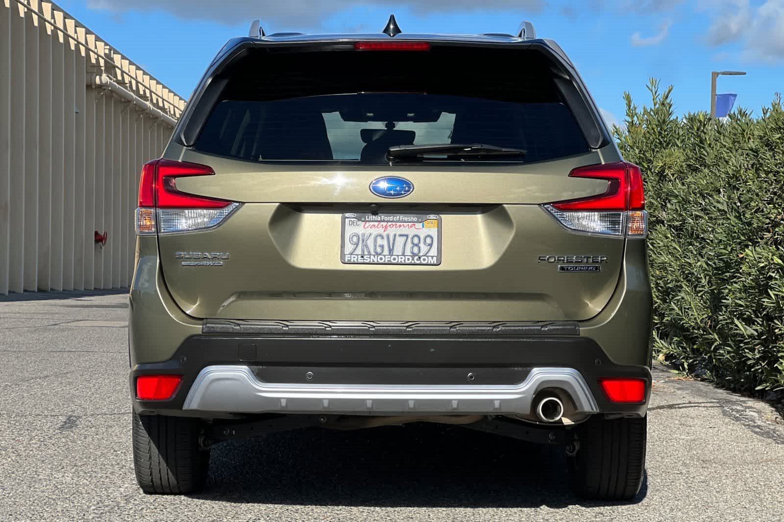 Used 2024 Subaru Forester Touring w/ Pop Package 2 image 4