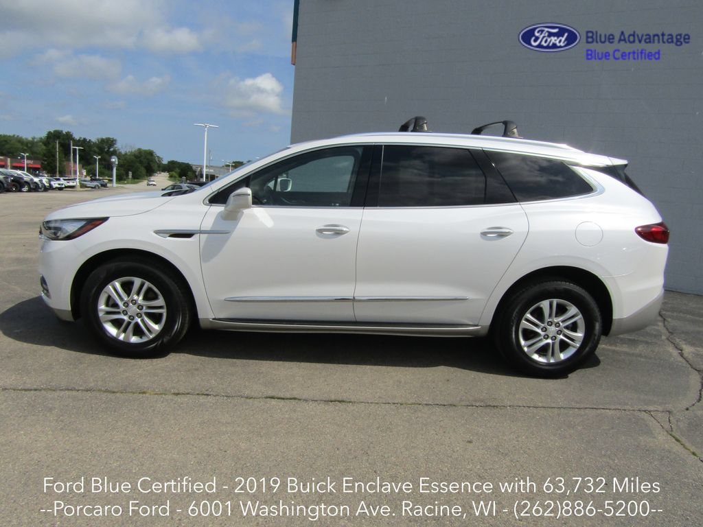 Used 2019 Buick Enclave Essence w/ LPO, Hit The Road Package AWD/4WD image 2