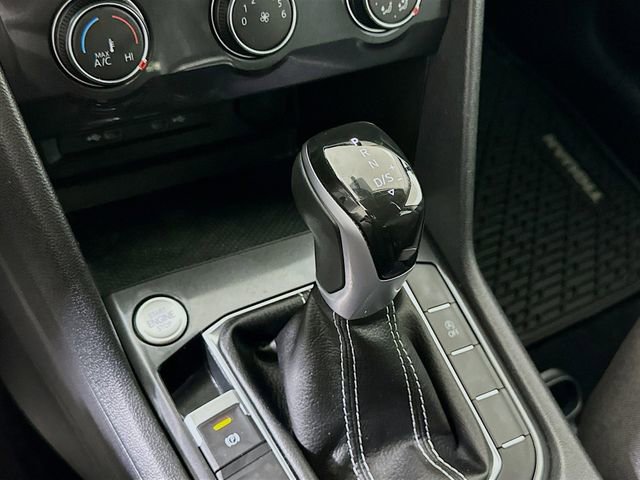 Used 2023 Volkswagen Tiguan S image 17