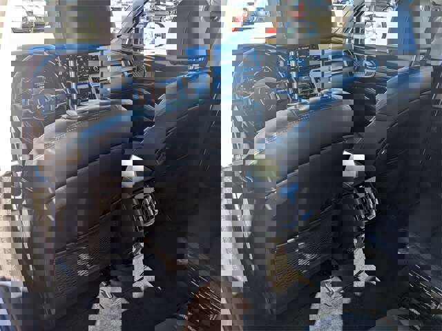 Used 2023 Kia Sorento SX image 28