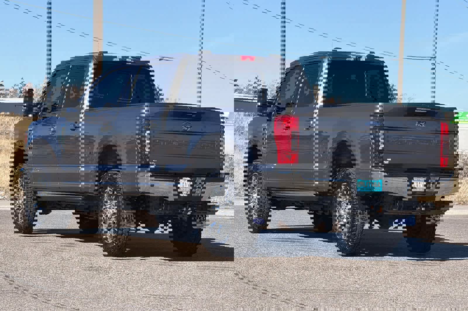 Certified 2021 Ford F350 Lariat w/ Lariat Ultimate Package image 3