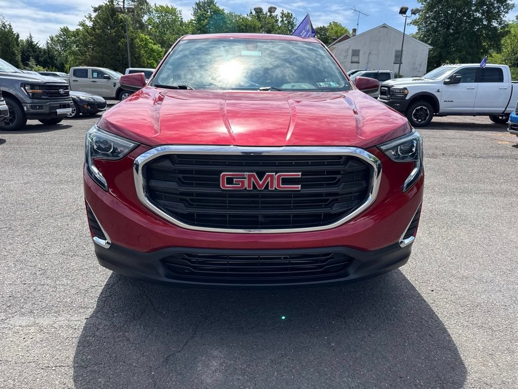Used 2018 GMC Terrain SLE FWD image 2