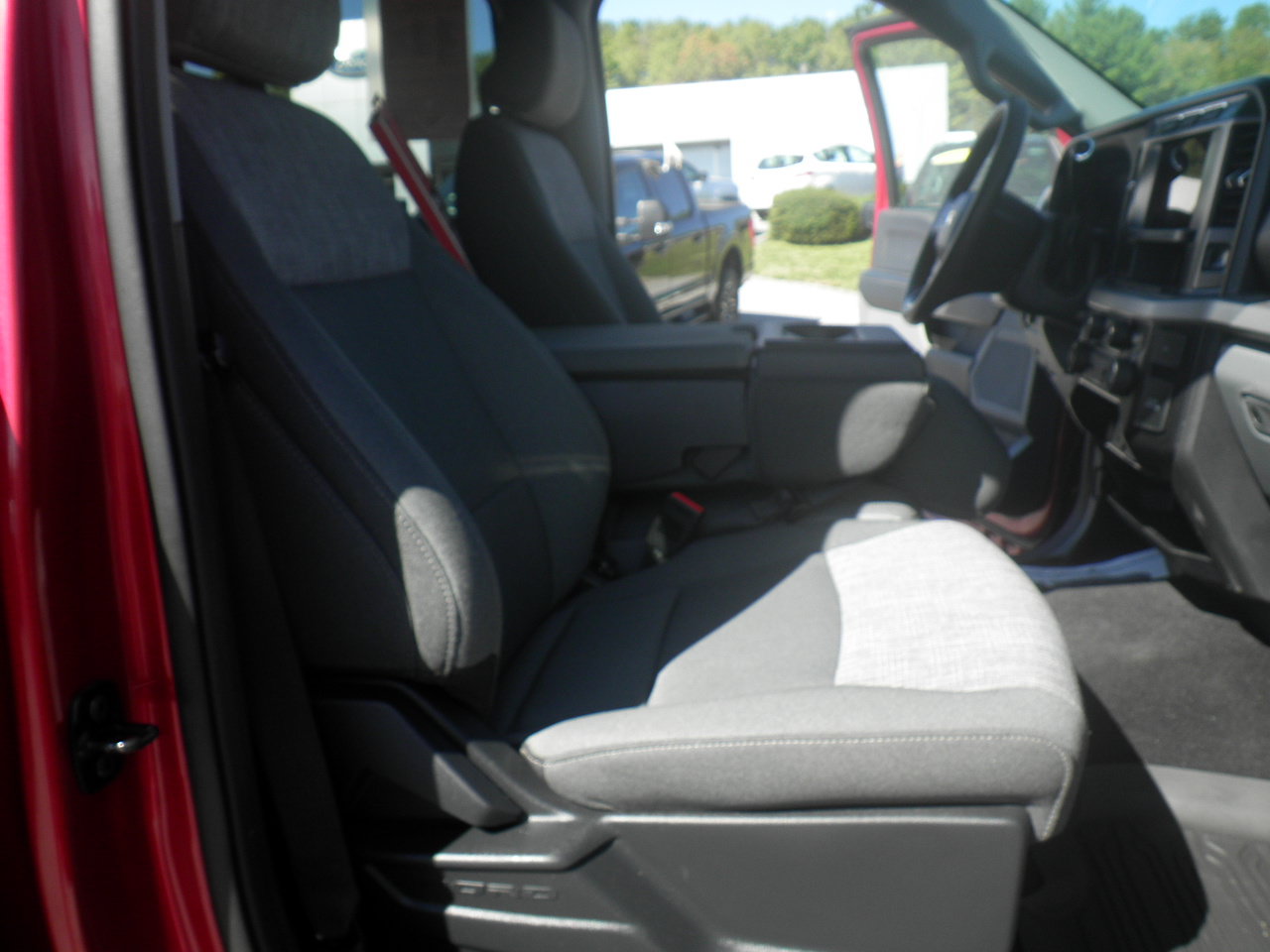 Certified 2024 Ford F250 XLT AWD/4WD image 23