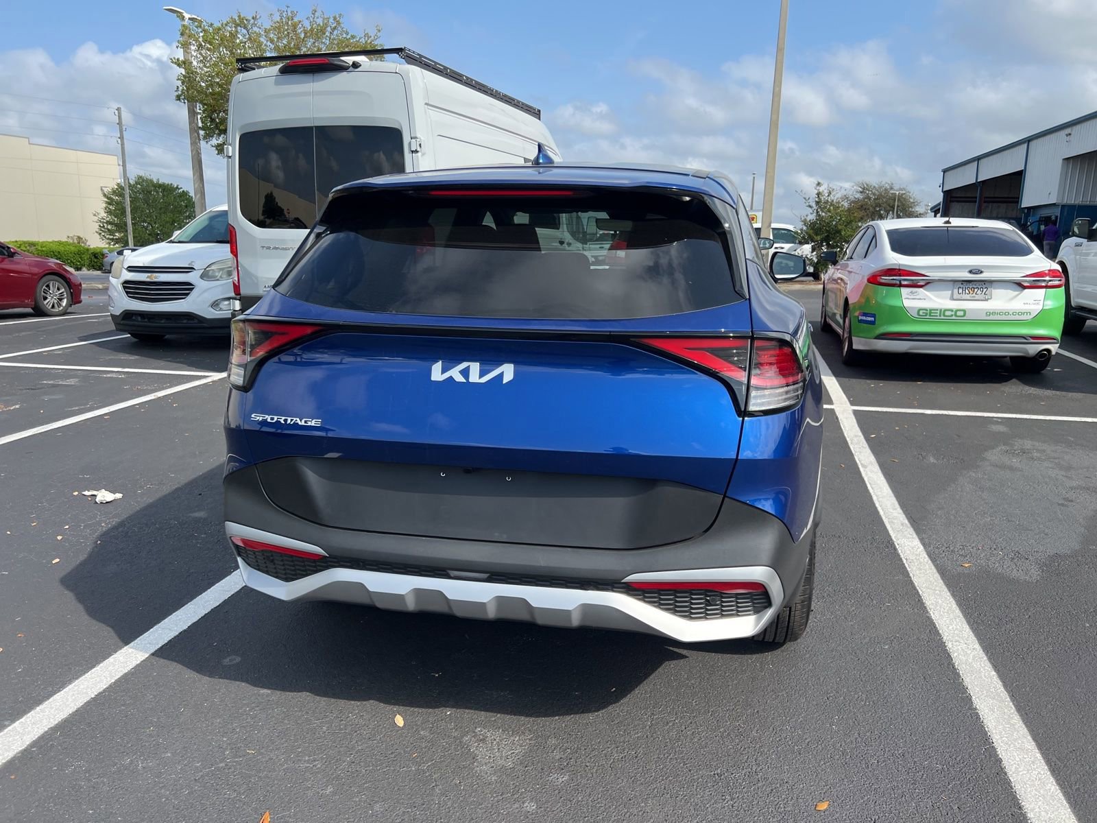 Used 2025 Kia Sportage EX image 10