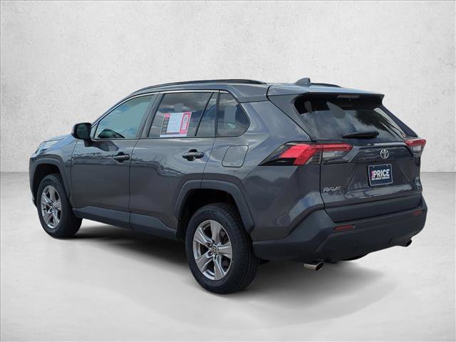 Used 2023 Toyota RAV4 XLE w/ Convenience Package FWD image 5