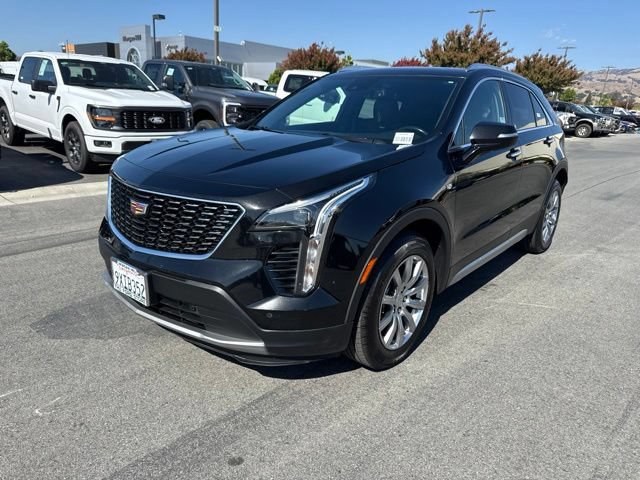 Used 2023 Cadillac XT4 Premium Luxury FWD image 2