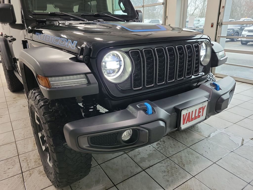Used 2024 Jeep Wrangler Unlimited Rubicon 4xe AWD/4WD image 34