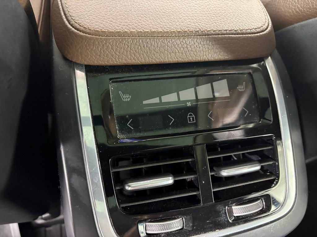 Used 2019 Volvo XC90 T6 Momentum w/ Advanced Package AWD/4WD image 29