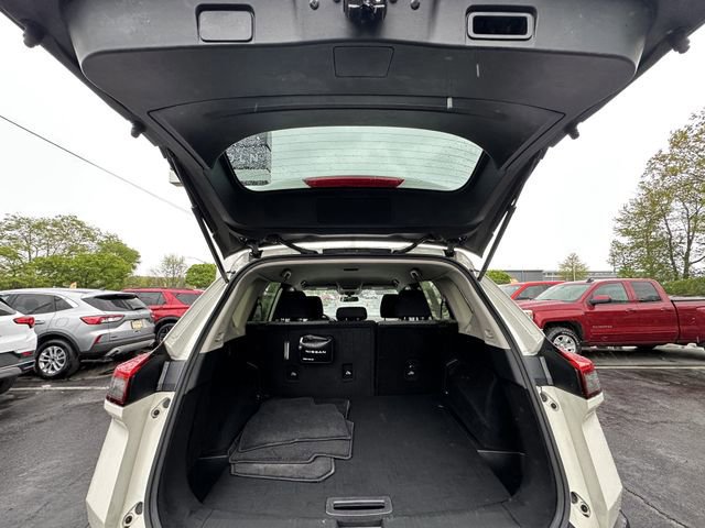 Used 2023 Nissan Rogue SV AWD/4WD image 41