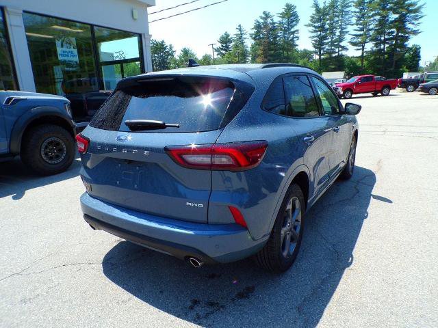 Certified 2023 Ford Escape ST-Line w/ Tech Pack #1 AWD/4WD image 10