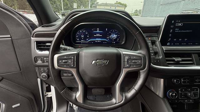 Used 2024 Chevrolet Tahoe Z71 w/ Luxury Package AWD/4WD image 17