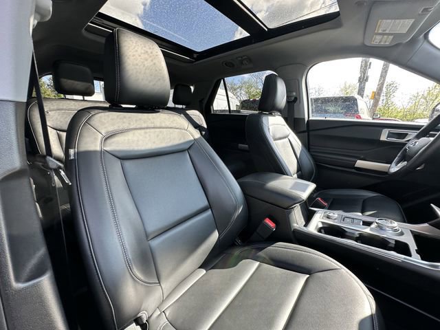 Certified 2023 Ford Explorer XLT w/ Equipment Group 202A image 36