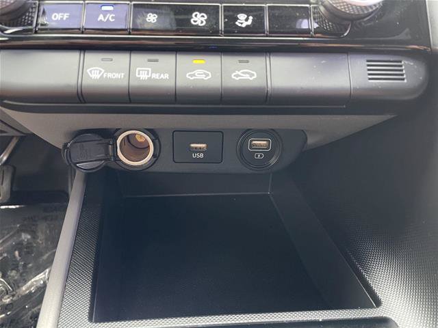 Used 2022 Hyundai Elantra SEL FWD image 24
