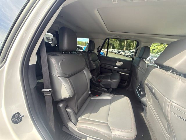 Certified 2025 Ford Expedition Active AWD/4WD image 13