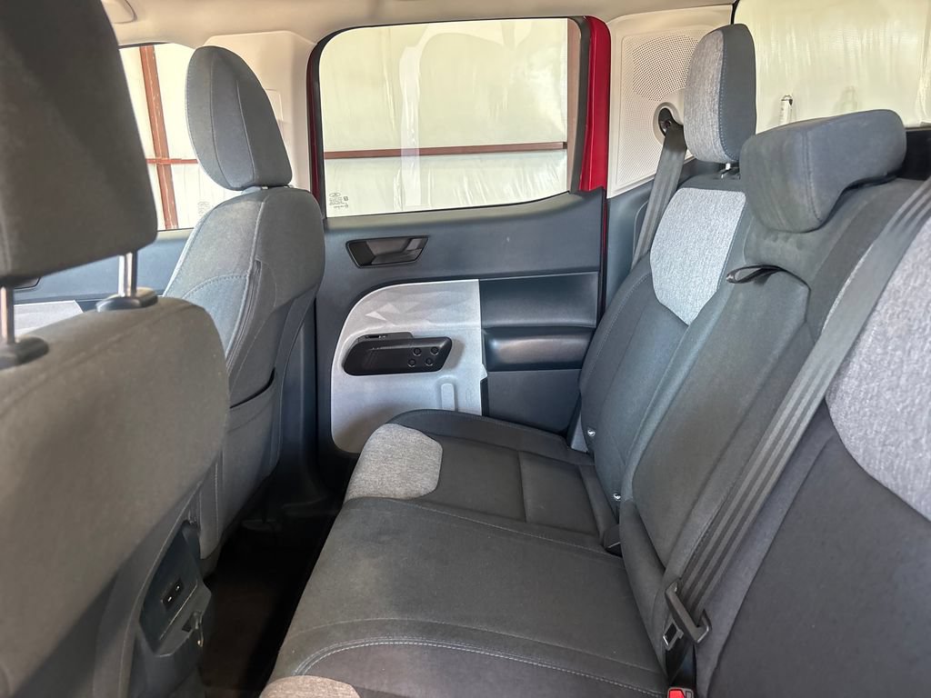 Certified 2025 Ford Maverick XLT FWD image 12