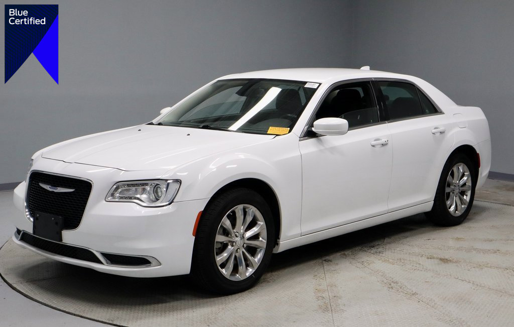 Used 2022 Chrysler 300 Touring