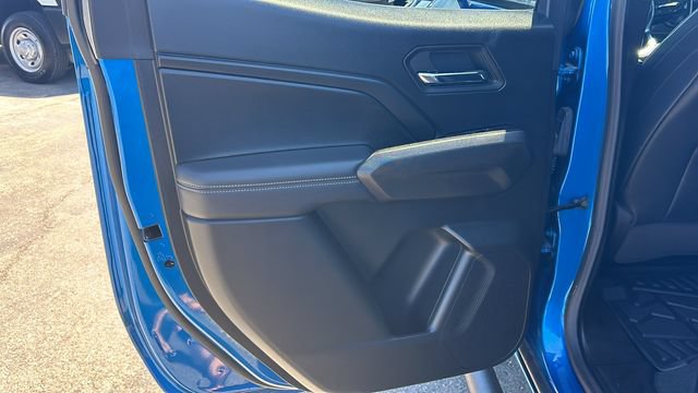 Used 2024 Chevrolet Colorado LT w/ LT Convenience Package III RWD image 14