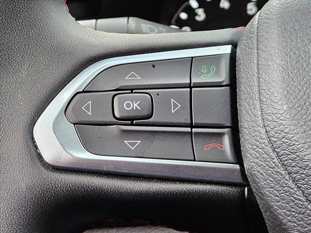 Used 2025 Jeep Compass Trailhawk AWD/4WD image 24