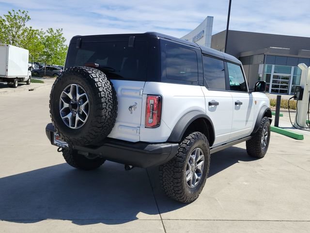 Certified 2025 Ford Bronco Badlands AWD/4WD image 3