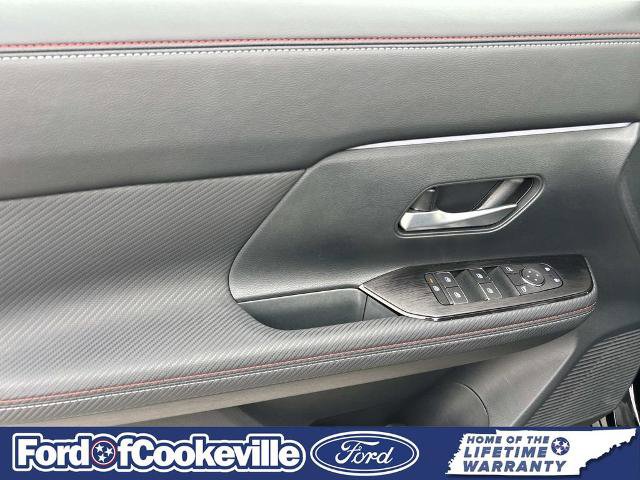 Used 2025 Nissan Kicks SR image 22