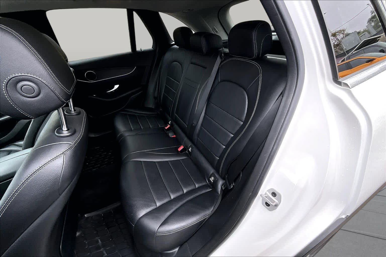 Used 2021 Mercedes-Benz GLC 300 image 21
