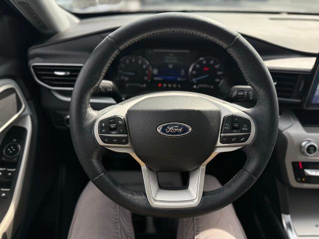 Certified 2022 Ford Explorer XLT w/ Equipment Group 202A image 15