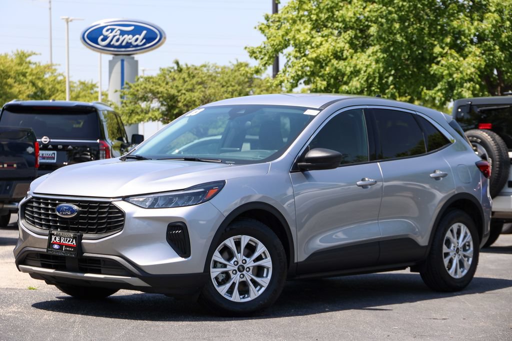 Certified 2023 Ford Escape Active FWD image 2