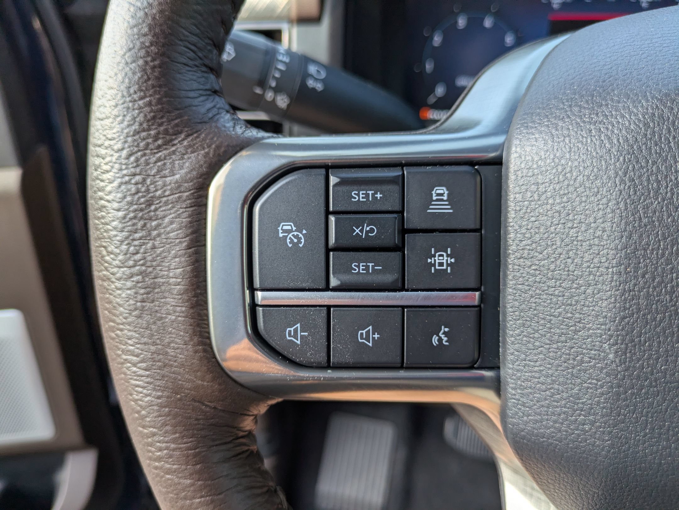 Certified 2025 Ford F150 King Ranch AWD/4WD image 19