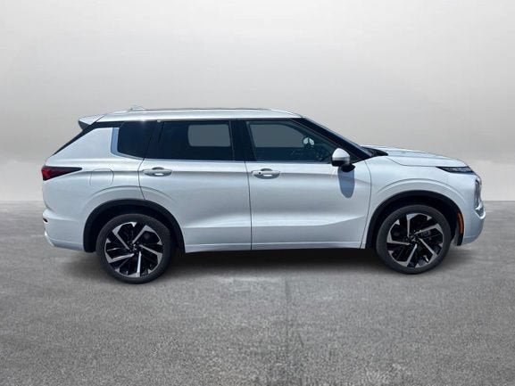 Used 2022 Mitsubishi Outlander SEL AWD/4WD image 6