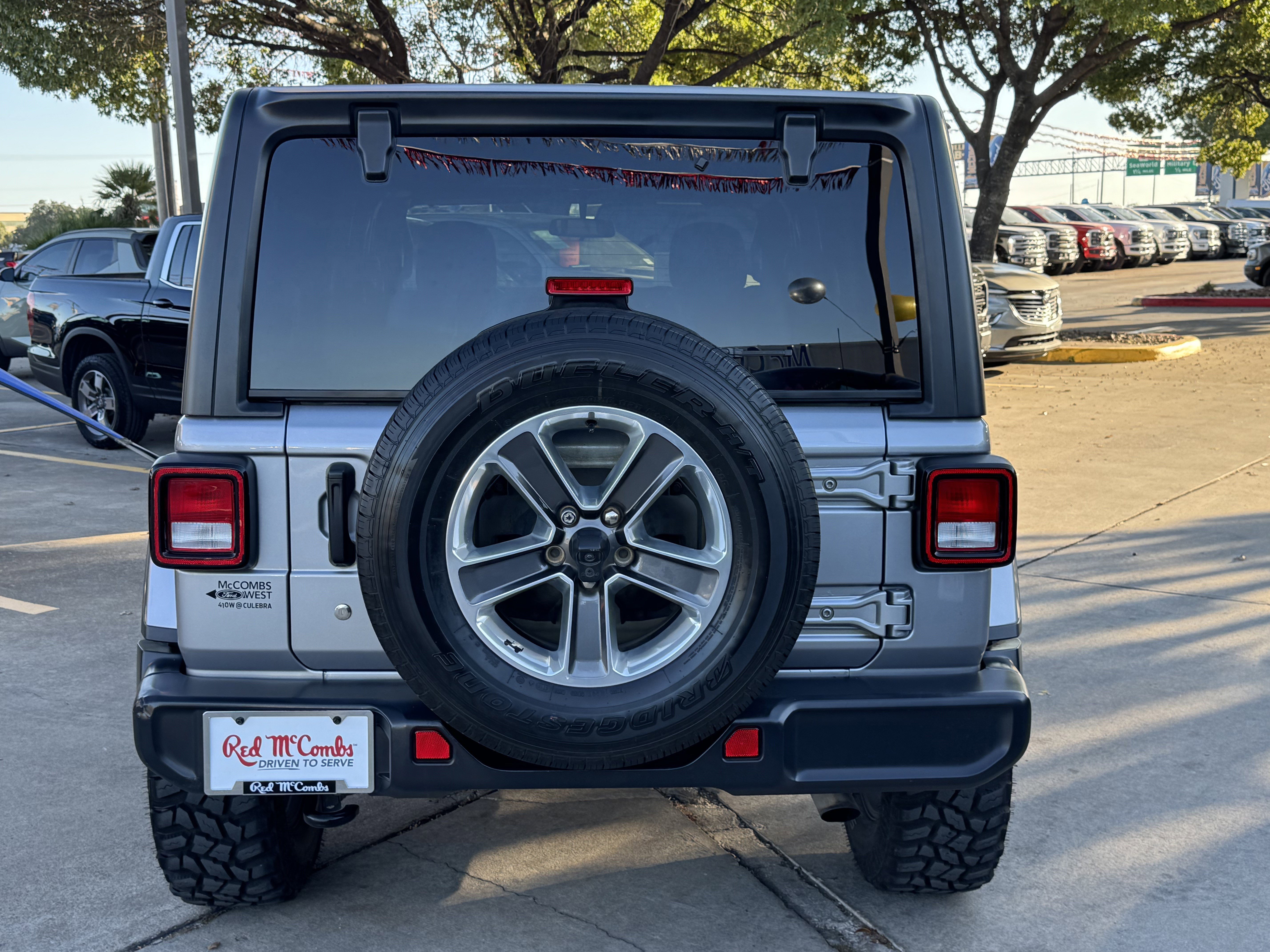 Used 2020 Jeep Wrangler Unlimited Sahara image 6