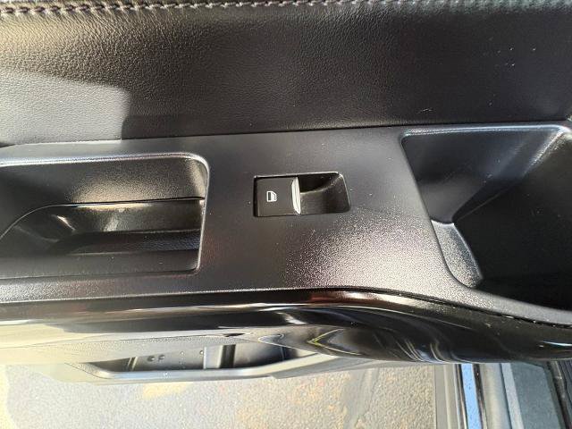 Certified 2021 Ford Explorer Platinum w/ Equipment Group 601A AWD/4WD image 24