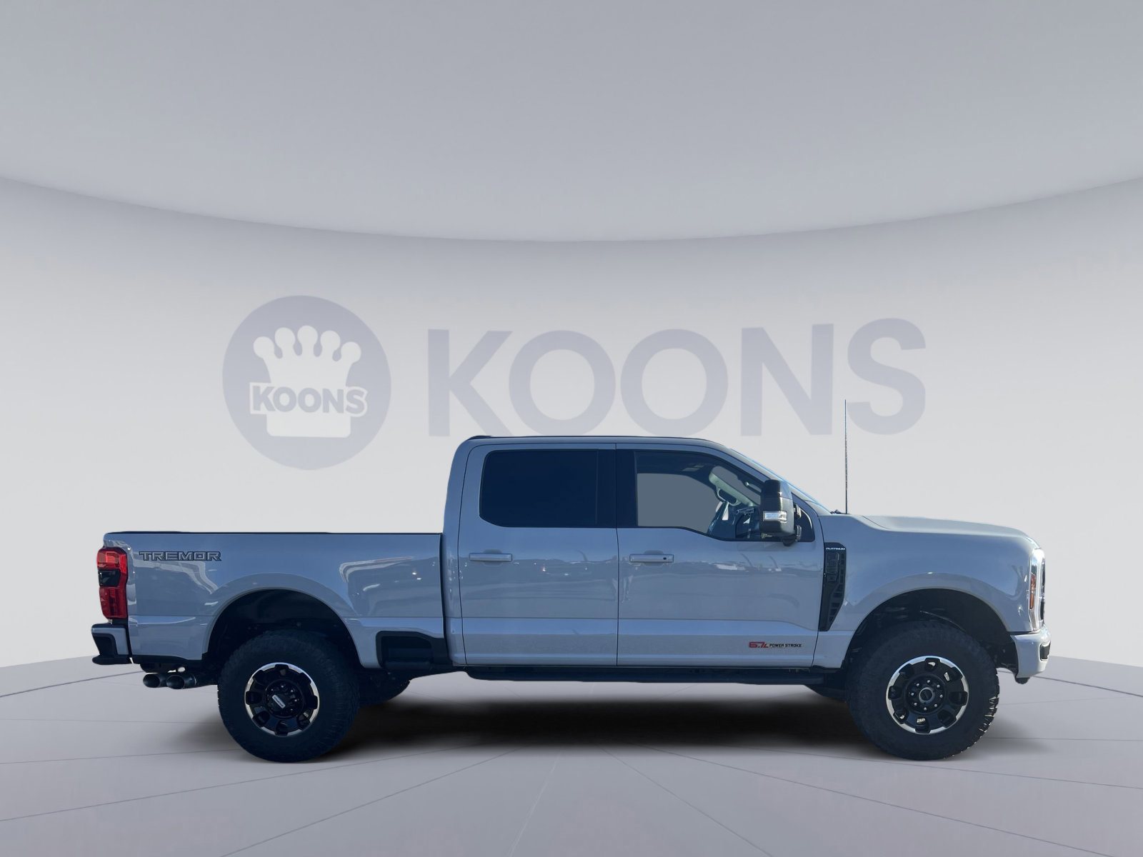 Certified 2025 Ford F350 Platinum w/ Tremor Off-Road Package image 2