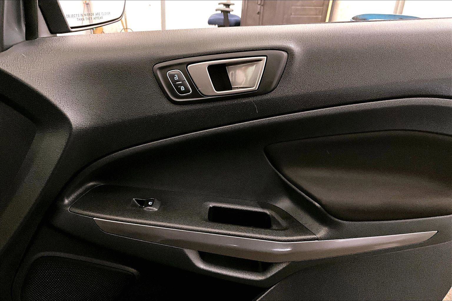 Certified 2020 Ford EcoSport SE w/ SE Convenience Package image 23