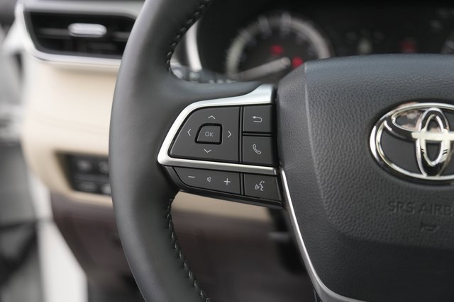 Used 2022 Toyota Highlander Platinum image 23